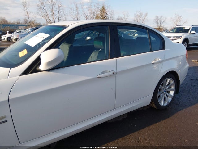 2011 Bmw 328i Xdrive მანქანა იყიდება აუქციონზე, vin: WBAPK7C51BF195953, აუქციონის ნომერი: 44673809