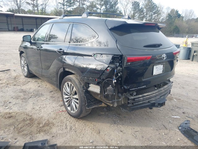 Toyota Highlander Platinum 2021 5TDFZRBH2MS073431 Image 3