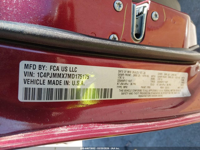 1C4PJMMX7MD175175 Jeep Cherokee Latitude Lux 4x4