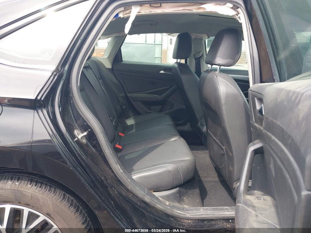 44673856 :رقم المزاد ، 3VWC57BUXKM134230 vin ، 2019 Volkswagen Jetta 1.4t R-line/1.4t S/1.4t Se مزاد بيع