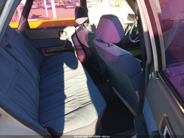 Продаж на аукціоні авто 1984 Toyota Camry Le, vin: JT2SV16E4E0093043, номер лоту: 44673860