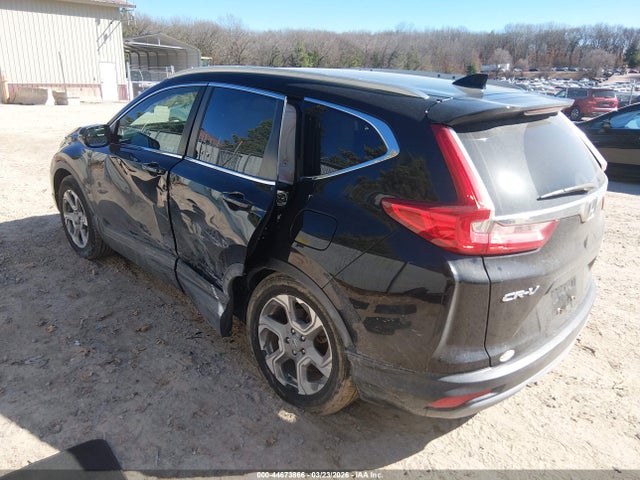 2018 HONDA CR-V 7FARW2H50JE016725 Photo 2