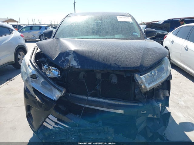 Продаж на аукціоні авто 2018 Toyota Highlander Le, vin: 5TDZZRFH1JS240283, номер лоту: 44673877