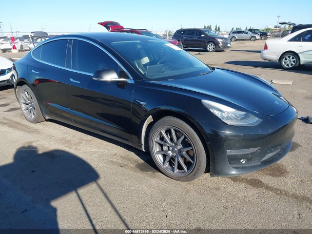 Auction sale of the 2018 Tesla Model 3 Long Range/performance, vin: 5YJ3E1EBXJF103198, lot number: 44673895