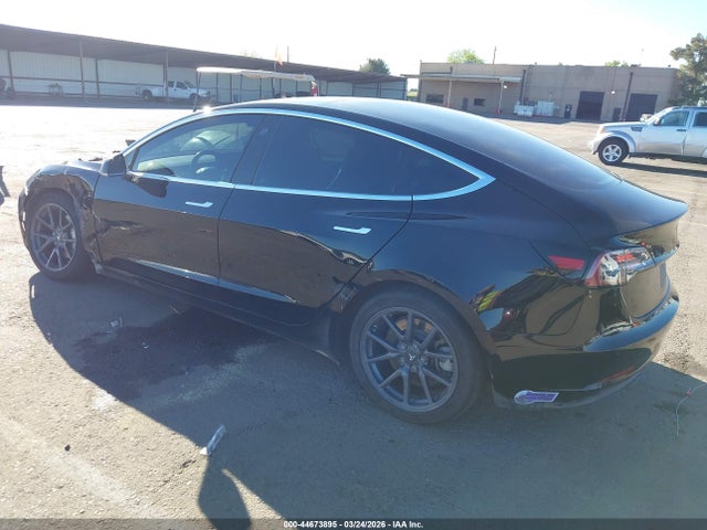 Auction sale of the 2018 Tesla Model 3 Long Range/performance, vin: 5YJ3E1EBXJF103198, lot number: 44673895