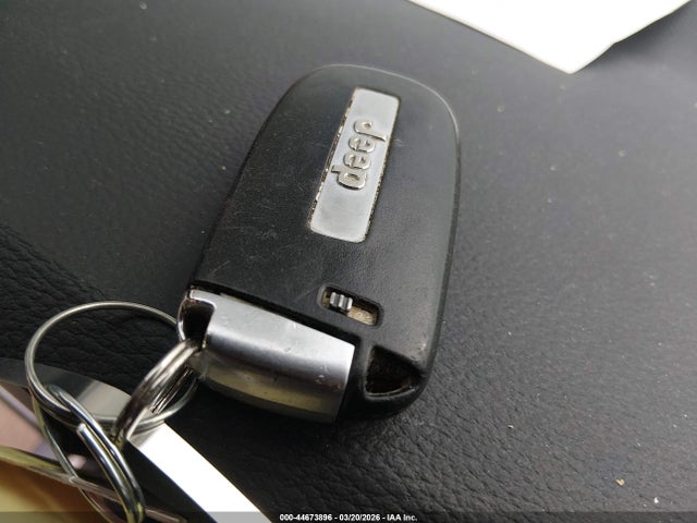 2019 JEEP GRAND CHEROKEE 1C4RJEBG3KC656643 Photo 10