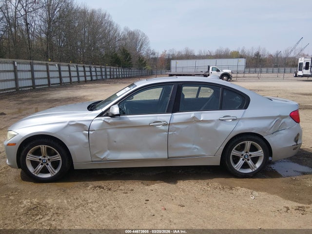 2014 Bmw 320i Xdrive მანქანა იყიდება აუქციონზე, vin: WBA3C3C51EP662484, აუქციონის ნომერი: 44673905