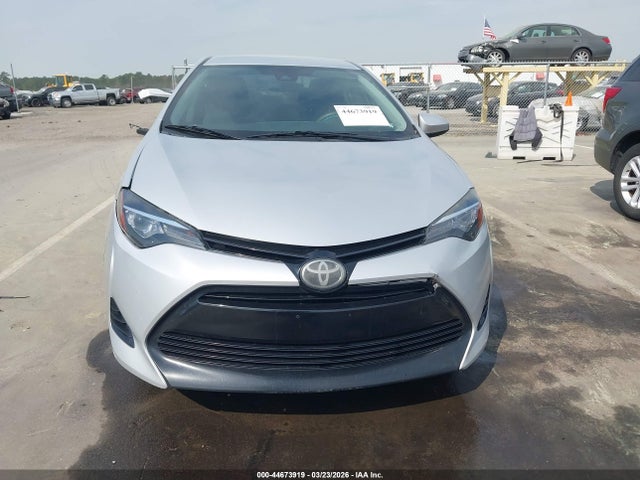 2017 Toyota Corolla Le მანქანა იყიდება აუქციონზე, vin: 2T1BURHE5HC847678, აუქციონის ნომერი: 44673919