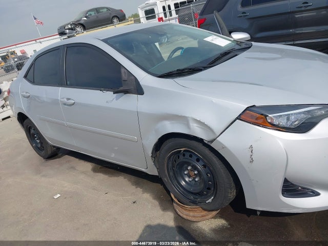 2017 Toyota Corolla Le მანქანა იყიდება აუქციონზე, vin: 2T1BURHE5HC847678, აუქციონის ნომერი: 44673919