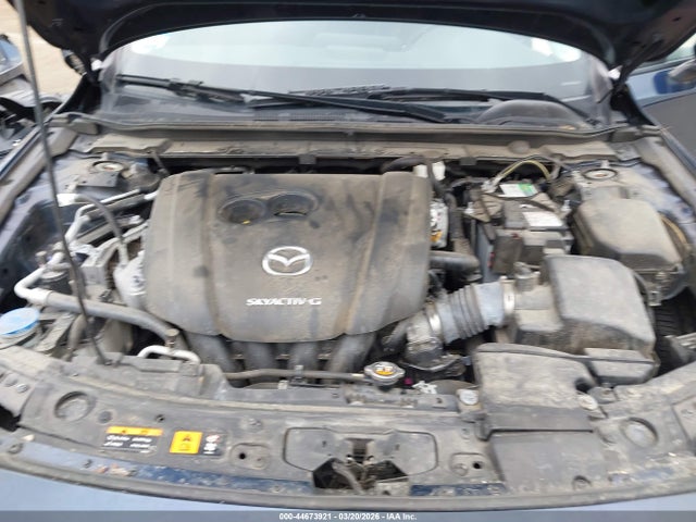 44673921 :رقم المزاد ، 3MZBPBDM4LM117348 vin ، 2020 Mazda Mazda3 Preferred Package مزاد بيع