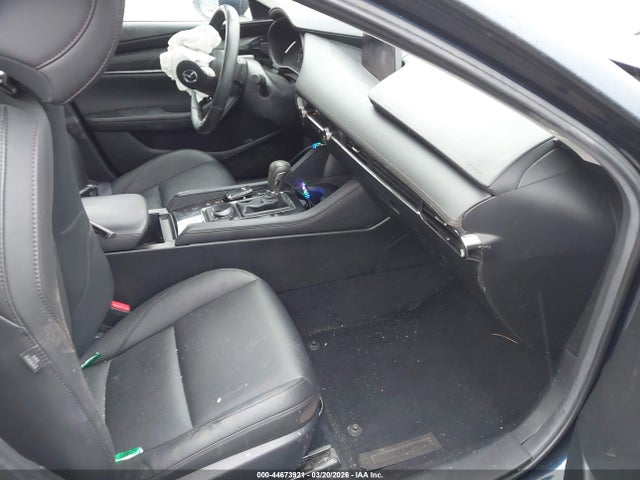 44673921 :رقم المزاد ، 3MZBPBDM4LM117348 vin ، 2020 Mazda Mazda3 Preferred Package مزاد بيع