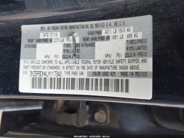44673921 :رقم المزاد ، 3MZBPBDM4LM117348 vin ، 2020 Mazda Mazda3 Preferred Package مزاد بيع