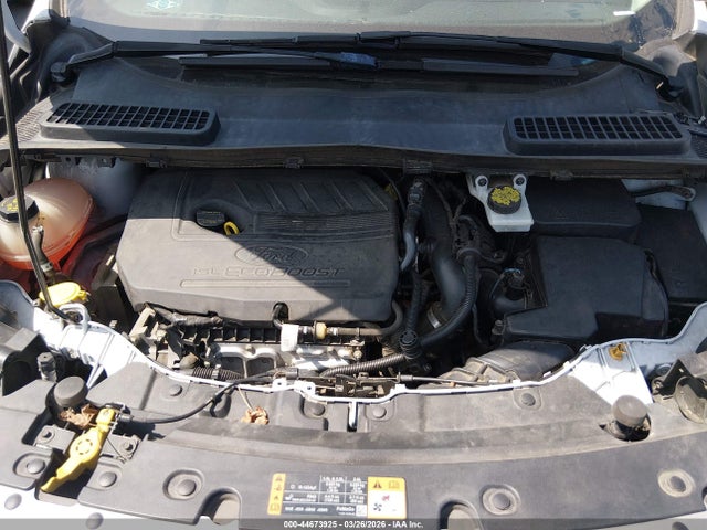 1FMCU0GD5JUD44407 Ford ESCAPE SE