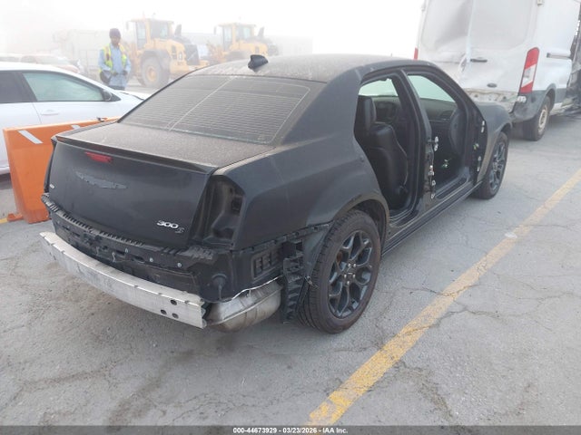 44673929 :رقم المزاد ، 2C3CCAGG0KH542621 vin ، 2019 Chrysler 300 مزاد بيع