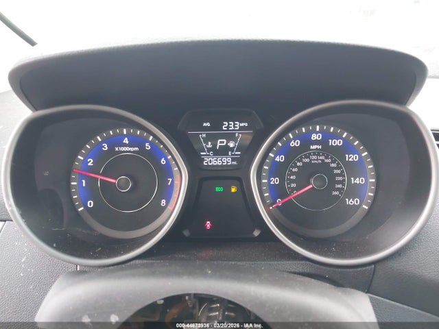 KMHDH4AE3FU307011 Hyundai ELANTRA SE