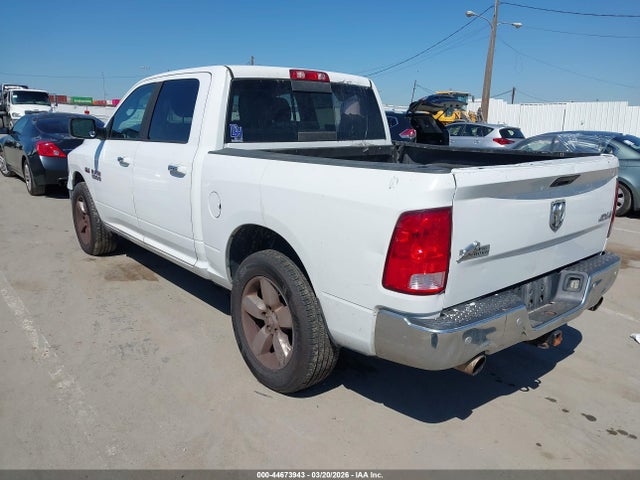 3C6RR7LTXHG543396 RAM 1500 Big Horn 4x4 5&#039;7 Box