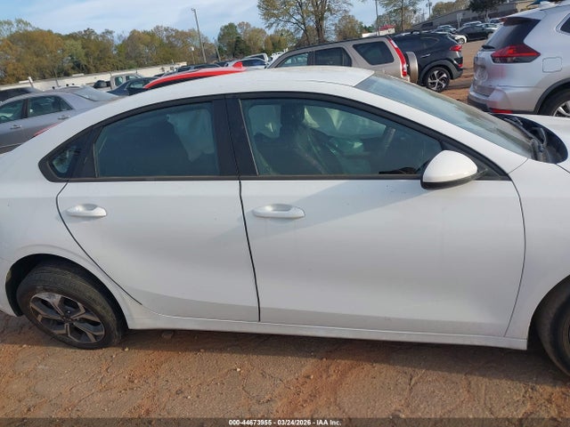 Продажа на аукционе авто 2021 Kia Forte Lxs, vin: 3KPF24AD9ME351077, номер лота: 44673955