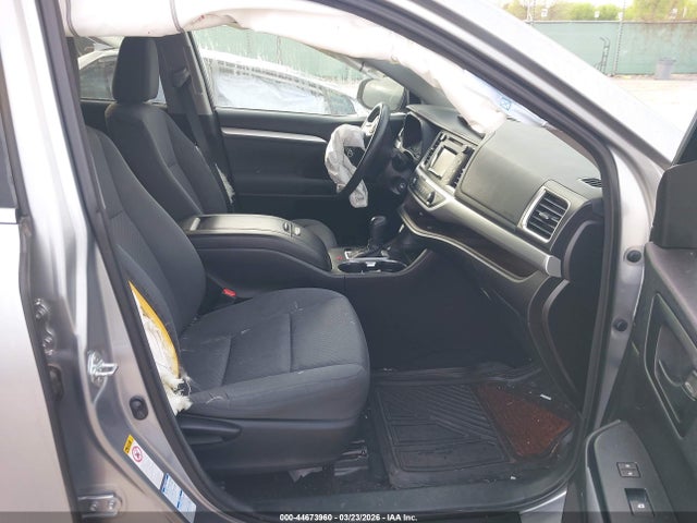 5TDBKRFH7GS259158 Toyota Highlander Le V6