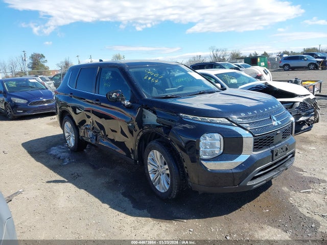 Auction sale of the 2022 Mitsubishi Outlander Es 2.5 2wd, vin: JA4J3TA85NZ014975, lot number: 44673984