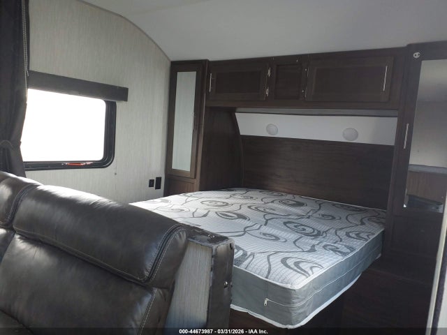 Продаж на аукціоні авто 2020 Forest River Grey Wolf Series M-2, vin: 4X4TCKZ27LK063068, номер лоту: 44673987
