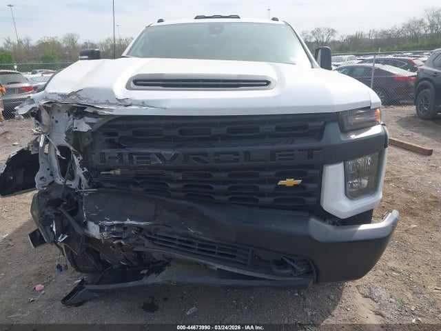 44673990 :رقم المزاد ، 2GC4YLEY1N1228997 vin ، 2022 Chevrolet Silverado 2500hd 4wd  Standard Bed Wt مزاد بيع
