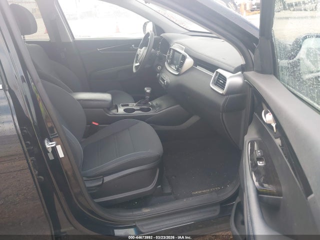2019 KIA SORENTO 5XYPG4A55KG496194 Photo 4