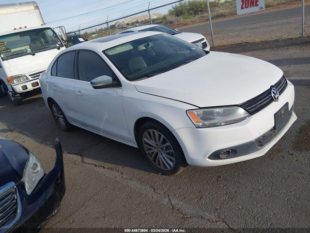 2014 VOLKSWAGEN JETTA 3VWL07AJ8EM388979