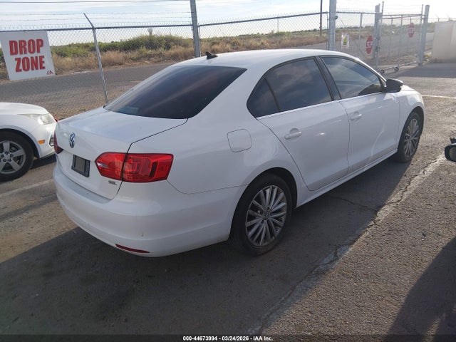 2014 VOLKSWAGEN JETTA 3VWL07AJ8EM388979 Photo 3