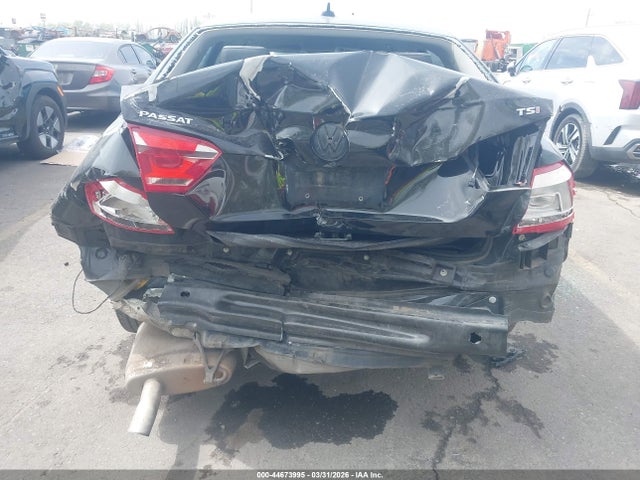 44673995 :رقم المزاد ، 1VWAT7A31FC076893 vin ، 2015 Volkswagen Passat 1.8t Limited Edition مزاد بيع