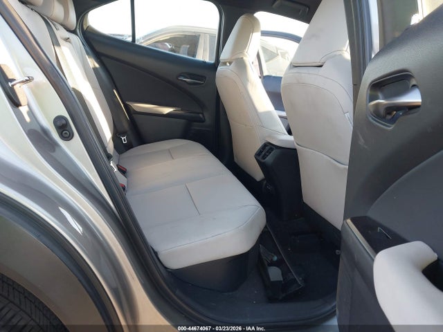 JTHX9JBH0M2054100 Lexus UX 250H