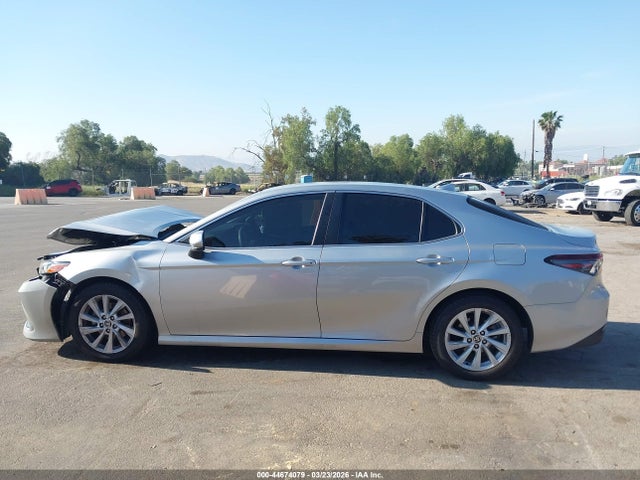 Toyota CAMRY LE 2022 4T1C11AK0NU002603 Image 14