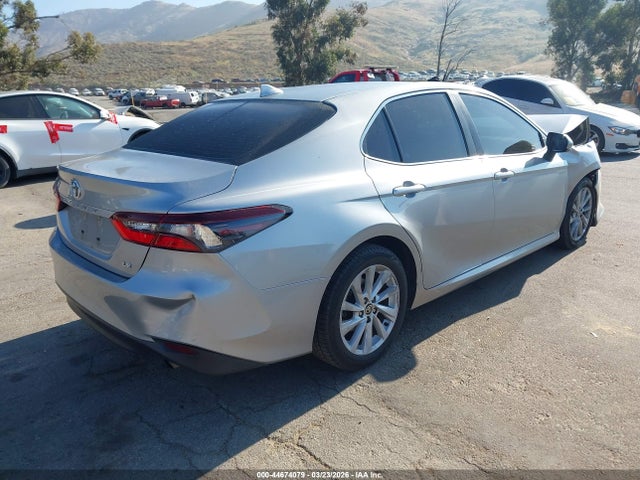 Toyota CAMRY LE 2022 4T1C11AK0NU002603 Image 4