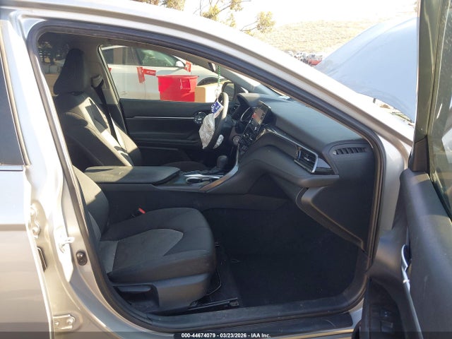 Toyota CAMRY LE 2022 4T1C11AK0NU002603 Image 5