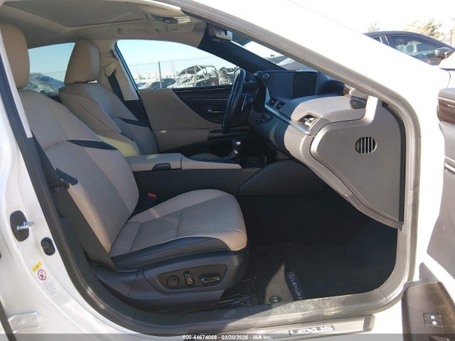 Продажа на аукционе авто 2019 Lexus Es 300h Luxury, vin: JTHB21B14K2038299, номер лота: 44674089