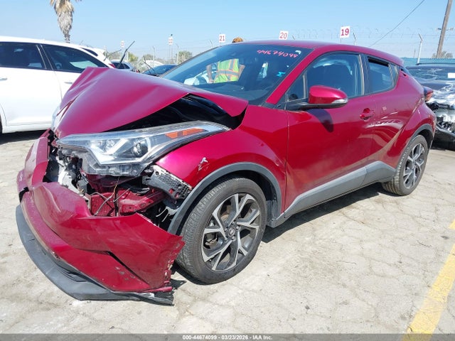 Toyota C-HR XLE 2018 NMTKHMBX5JR056046 Image 2