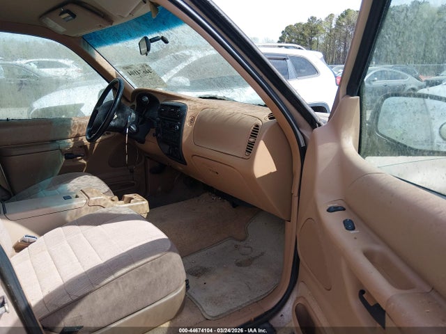 1996 FORD EXPLORER 1FMDU34X9TUA23834 Photo 4