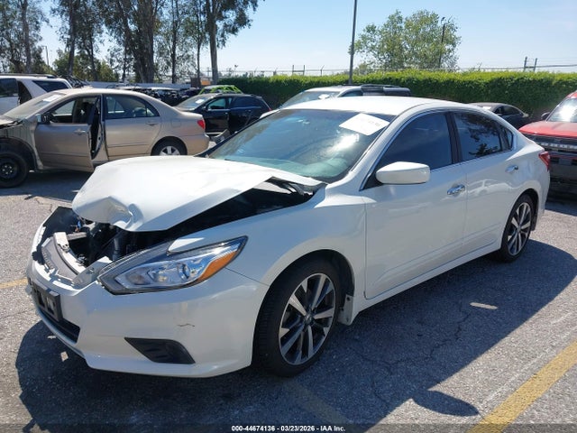 Nissan Altima 2.5 Sr 2017 1N4AL3AP3HC269375 Image 2