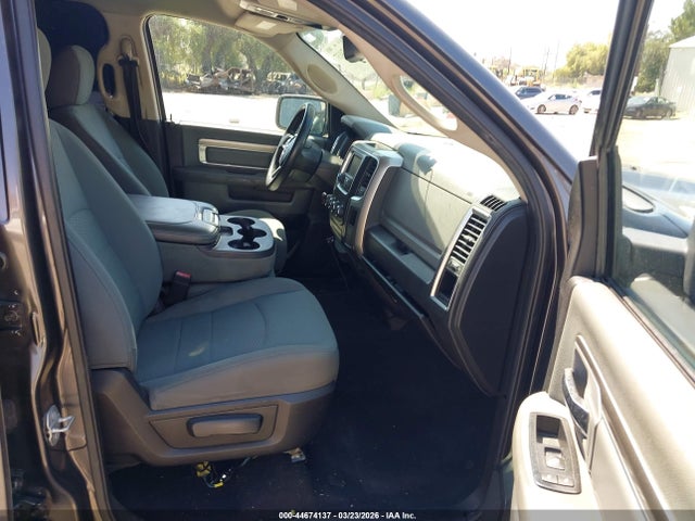 1C6RR6GG8FS646135 RAM 1500 Slt