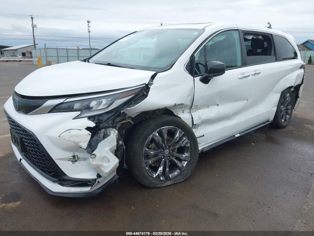 5TDXRKEC9MS037926 Toyota Sienna Xse
