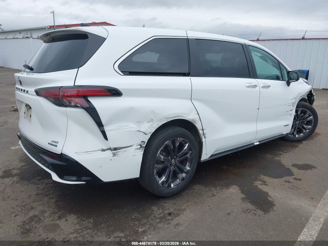 5TDXRKEC9MS037926 Toyota Sienna Xse