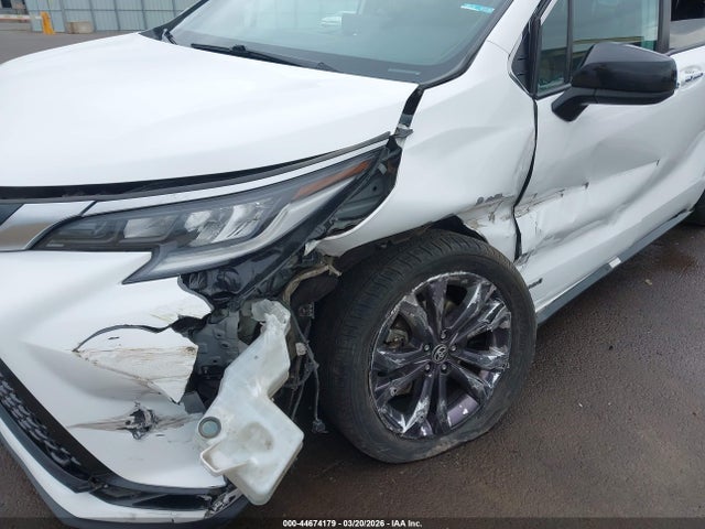5TDXRKEC9MS037926 Toyota Sienna Xse