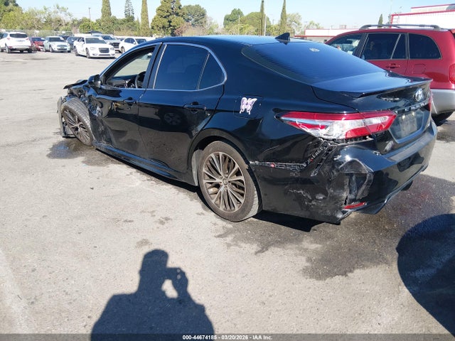 4T1G11AK8LU864384 Toyota CAMRY SE