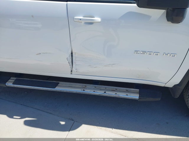 2GC1KNE75T1142600 Chevrolet SILVERADO 2500HD