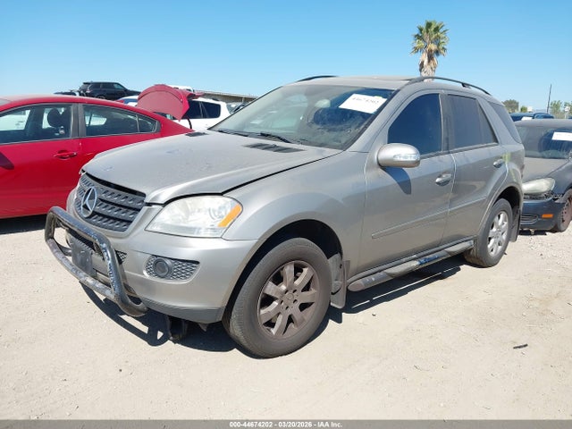 2006 Mercedes-benz Ml 350 4matic მანქანა იყიდება აუქციონზე, vin: 4JGBB86E86A015896, აუქციონის ნომერი: 44674202