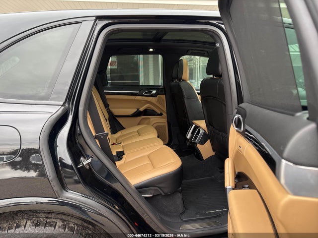 2018 PORSCHE CAYENNE WP1AA2A28JKA03813 Photo 7