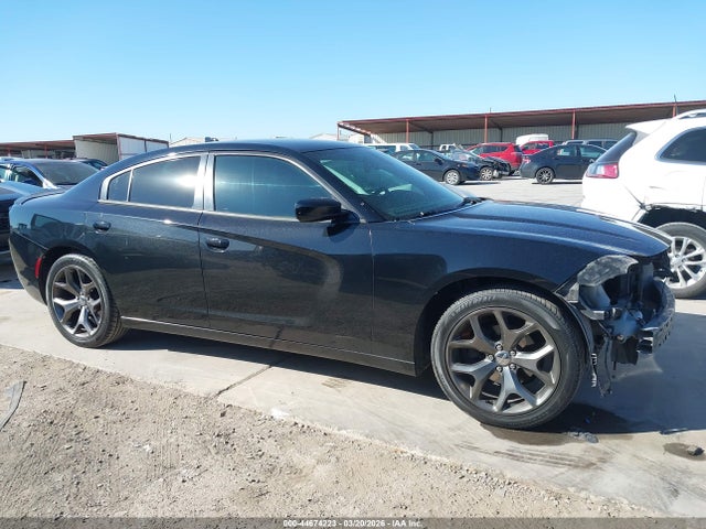 44674223 :رقم المزاد ، 2C3CDXHG1GH241832 vin ، 2016 Dodge Charger Sxt مزاد بيع