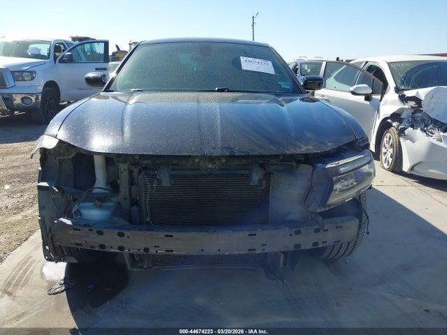 44674223 :رقم المزاد ، 2C3CDXHG1GH241832 vin ، 2016 Dodge Charger Sxt مزاد بيع