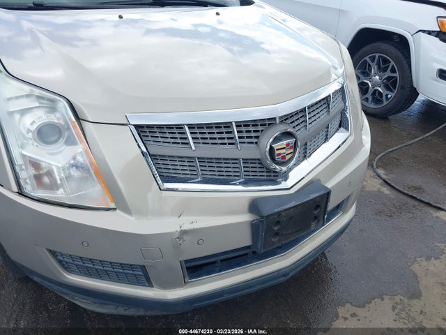 44674230 :رقم المزاد ، 3GYFNDEY1AS540270 vin ، 2010 Cadillac Srx Luxury Collection مزاد بيع