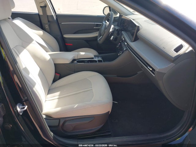 KMHL64JA2SA470811 Hyundai SONATA SEL