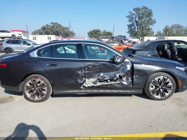BMW 530I 2024 WBA43FJ0XRCR87855 Image 13